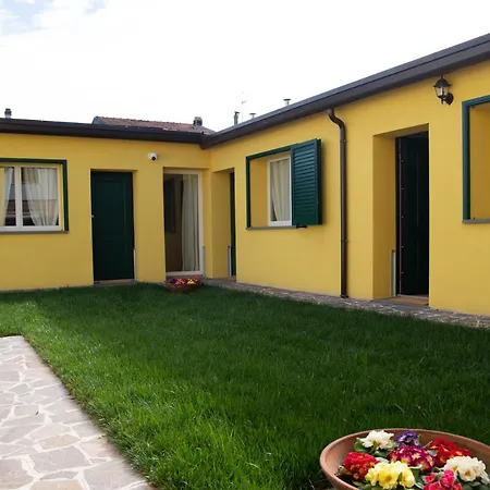 Nocleg ze śniadaniem La Casa Gialla 3*