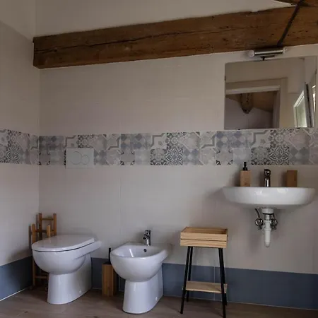 La Casa Gialla ראבנה