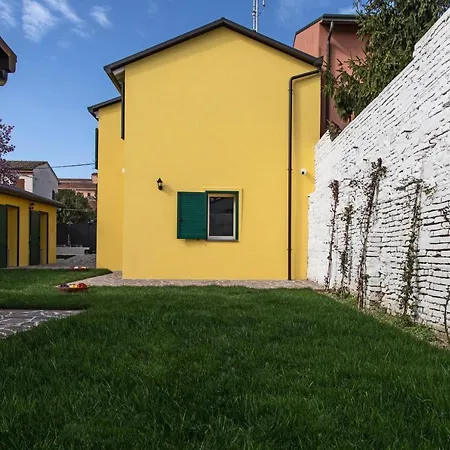 Nocleg ze śniadaniem La Casa Gialla 3*