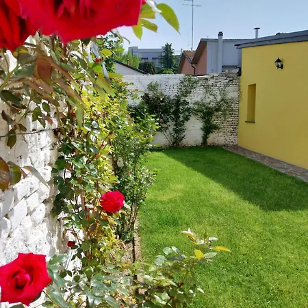 La Casa Gialla *
