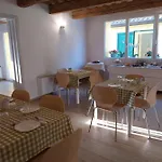 Bed & Breakfast La Casa Gialla 3*