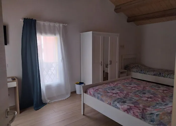 Bed & Breakfast La Casa Gialla 3*